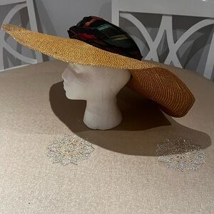 Chic Wide-Brim Straw Hat with Colorful Band